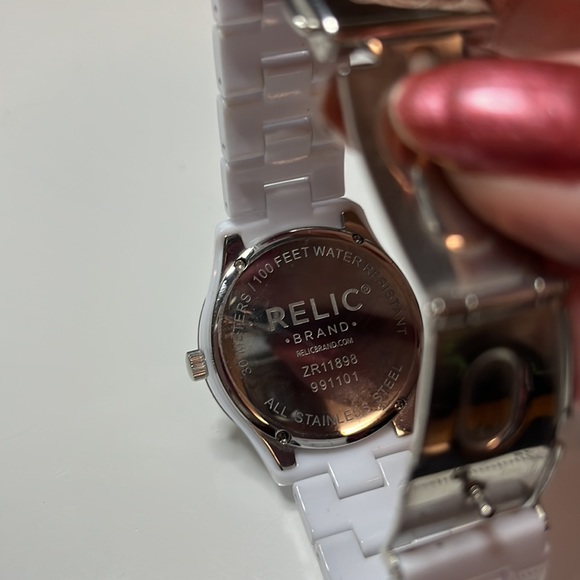 Relic ladies white acrylic watch with crystals - Picture 3 of 4